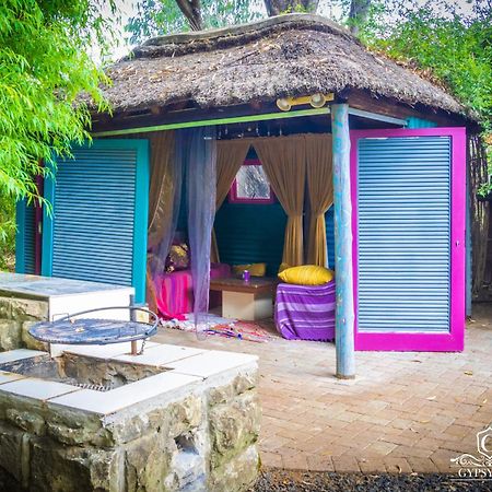 Gypsy Wagons And Vans, Clarens Ngoại thất bức ảnh